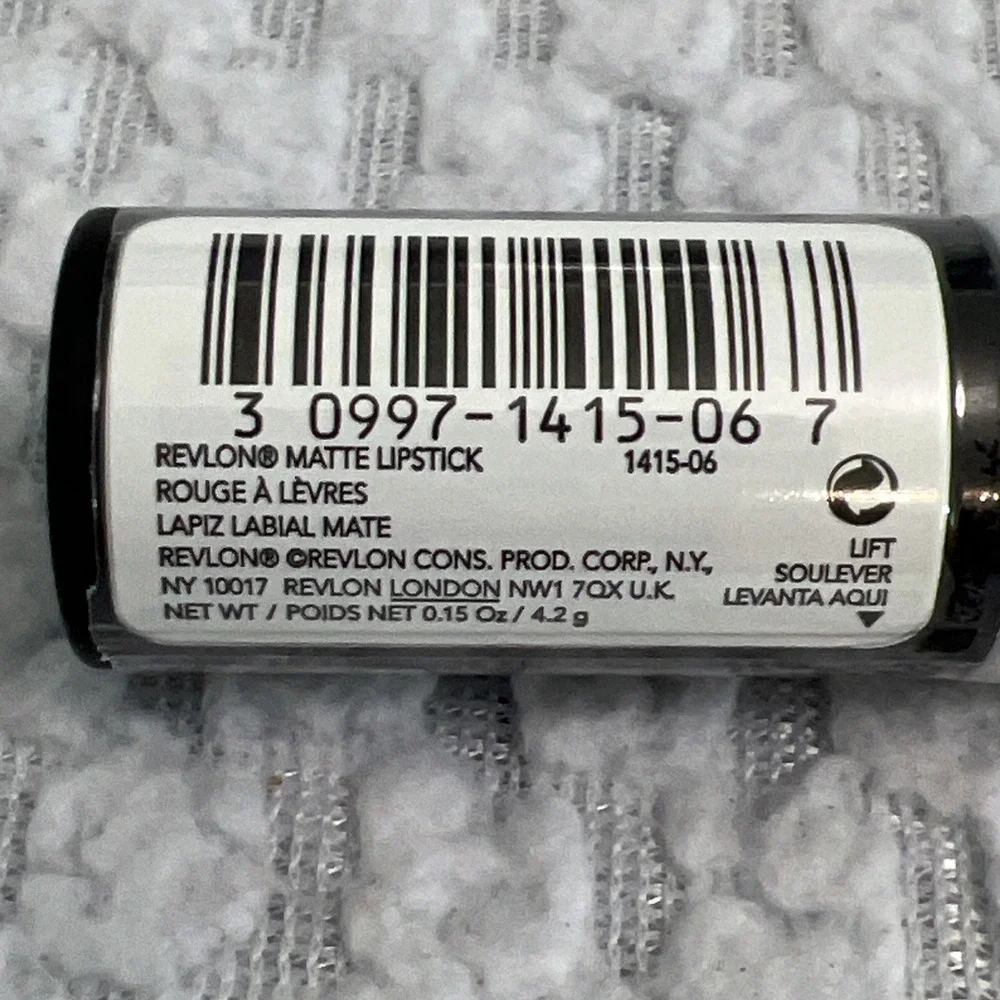 Revlon Matte Lipstick 006 Really Red Cream Discontinued Formula Sealed NOS